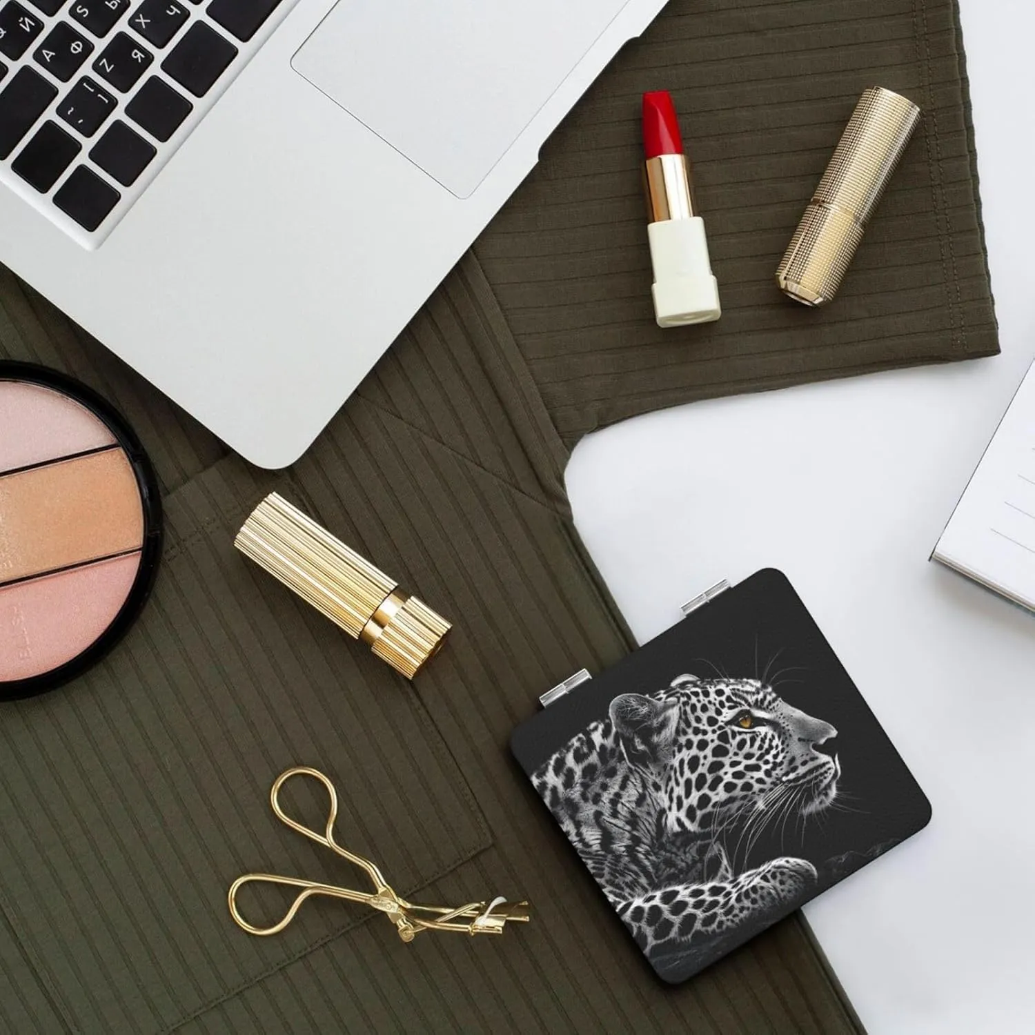 Animal Leopard Printed Square Pocket Makeup Mirror with 1X/2X Magnification, Portable Mini Travel Makeup Mirror for Travel Daily Work Beauty