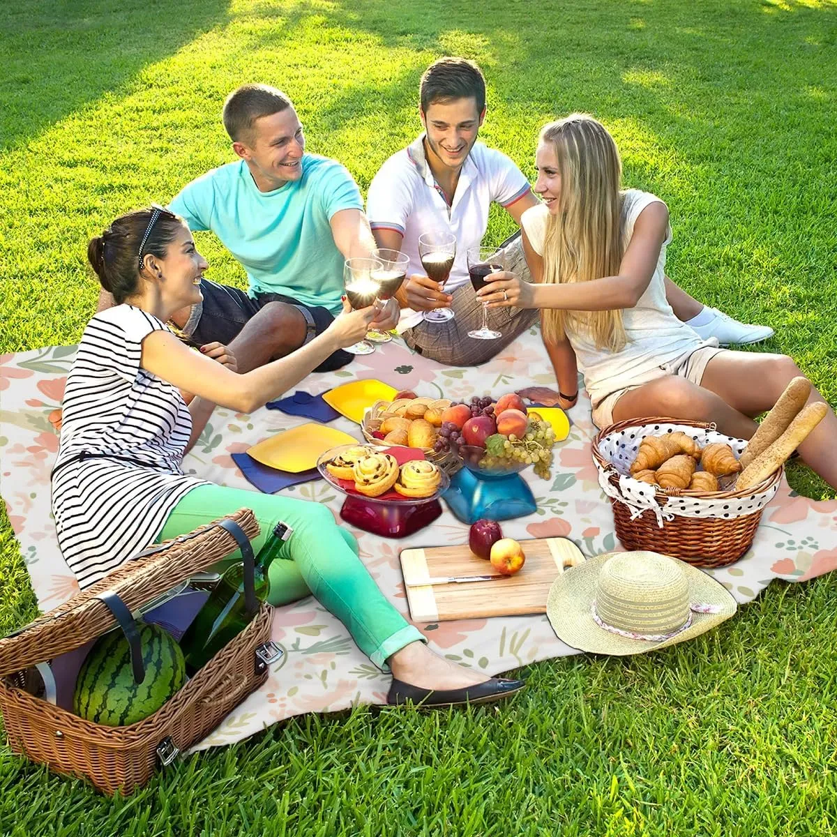 Beach Blanket, Summer Daisy Flower Sandproof Beach Mat, Waterproof Quick Drying Sand Free Mat with 4 x Ground Spikes for Outdoor Travel Camping Hiking, Floral Eucalyptus 68 x 59 in