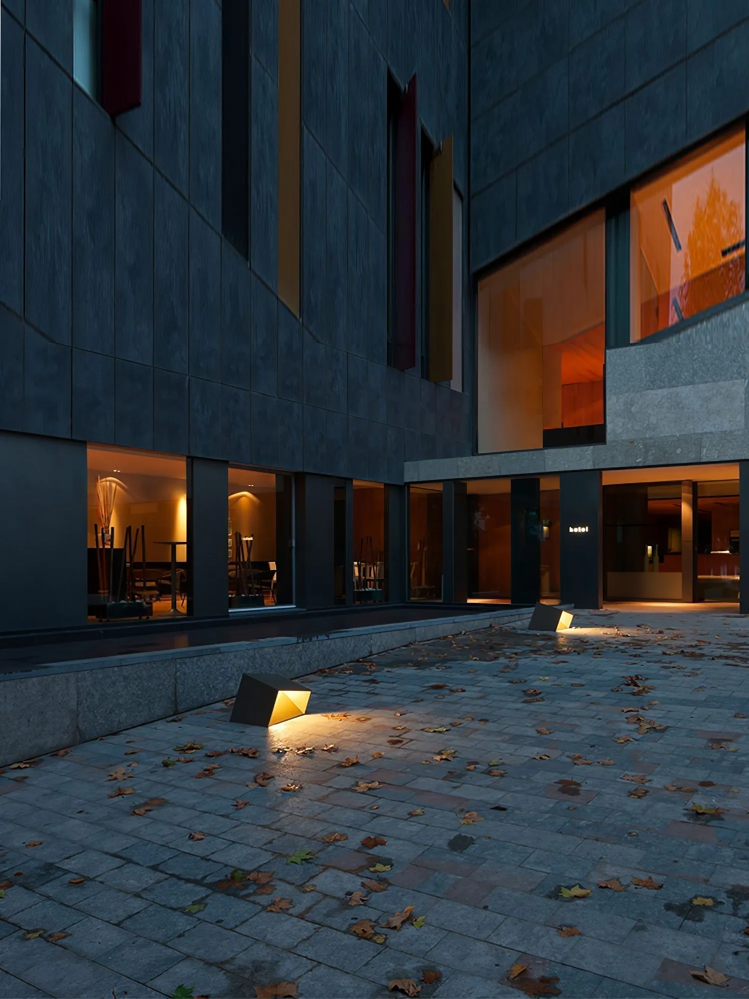 Cube Garden Solar Light – Modern Outdoor LED Lantern with Remote Control
