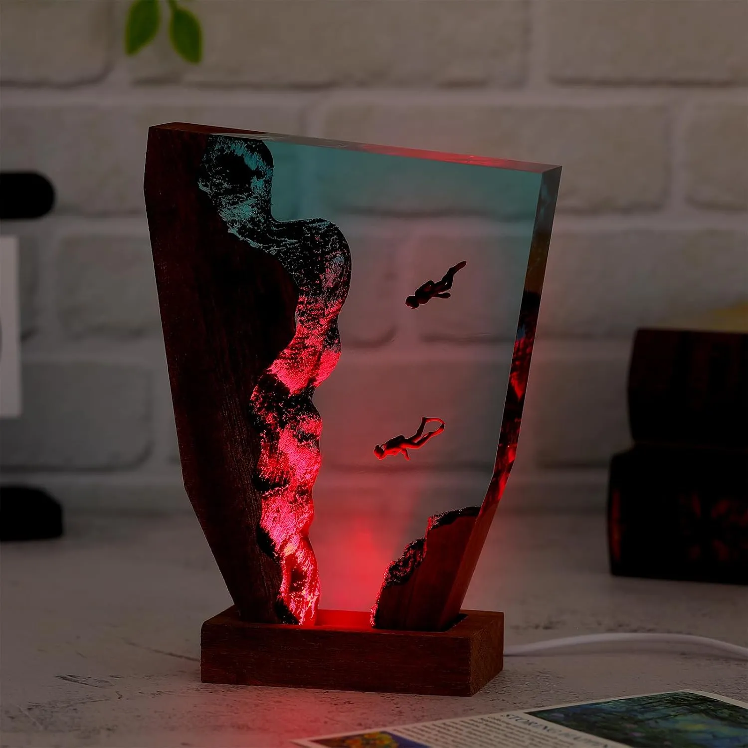 Drawelry Ocean Creative Epoxy Resin Wood Light Lamp, Handmade Multi Color Aquatic Ocean Lamp Deep Sea Diver Cave Diving Enthusiasts Led Night Light Desktop Decor Christmas Birthday Gift (Diving, S)