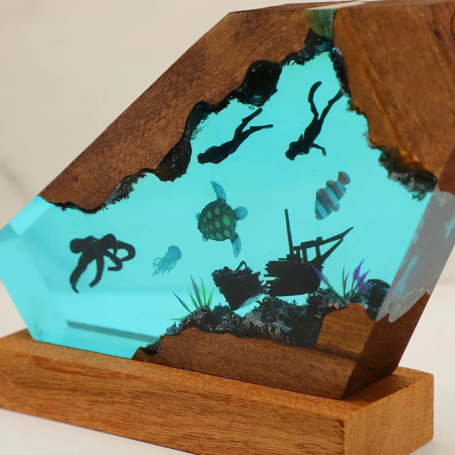 Drawelry Ocean Creative Epoxy Resin Wood Light Lamp, Handmade Multi Color Aquatic Ocean Lamp Deep Sea Diver Cave Diving Enthusiasts Led Night Light Desktop Decor Christmas Birthday Gift (Octopus, S)