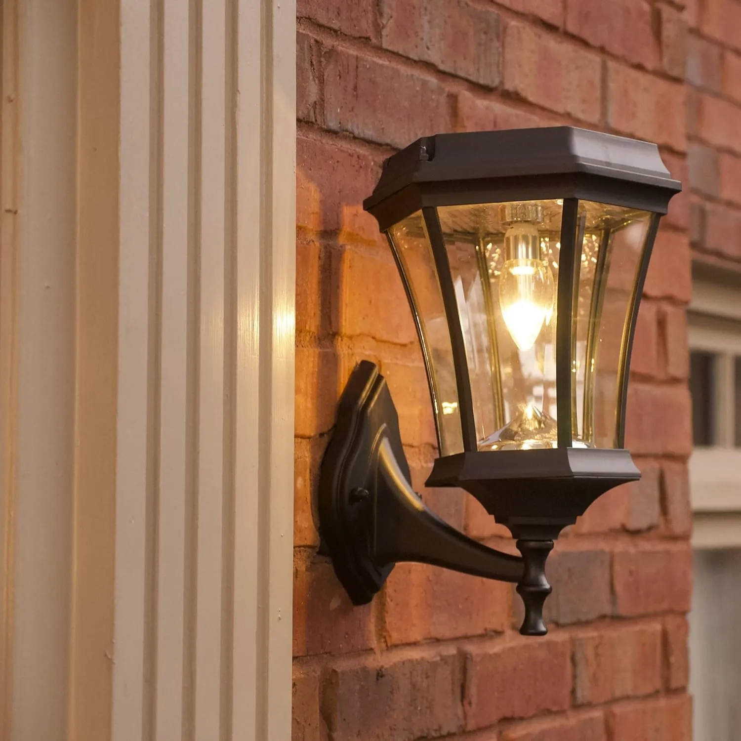 GAMA Sonic Solar Outdoor Post Light, Victorian Bulb, Black Aluminum, 1-Light with 3 Mounting Options, 3-inch Fitter for Lamp Posts, Flat Mount for Column Lights and Wall Sconce Mount (94B033)