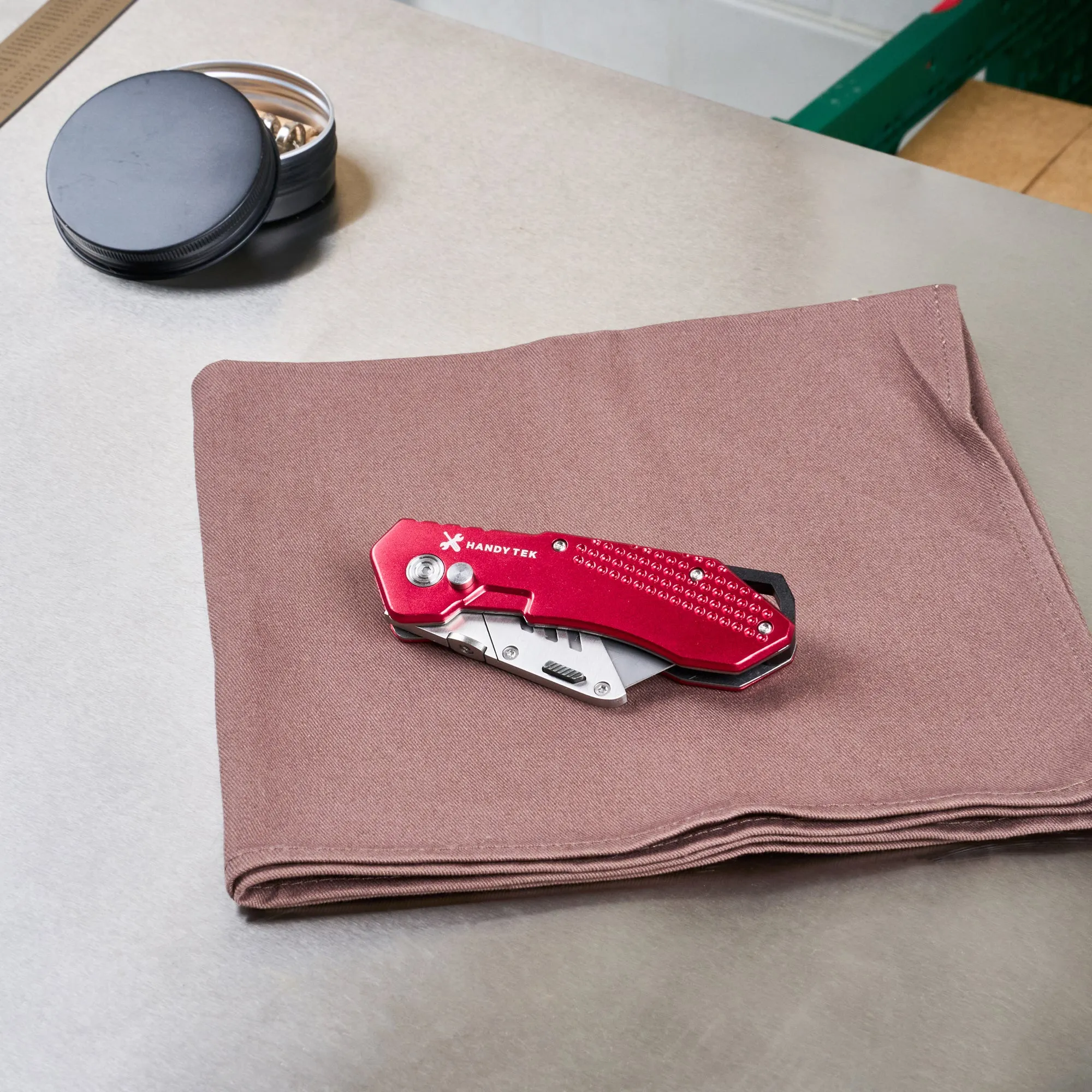 Handy Tek Red Folding Utility Knife - Quick Change, Lock Back, Heavy Duty - 6 3/4" - 1 count box