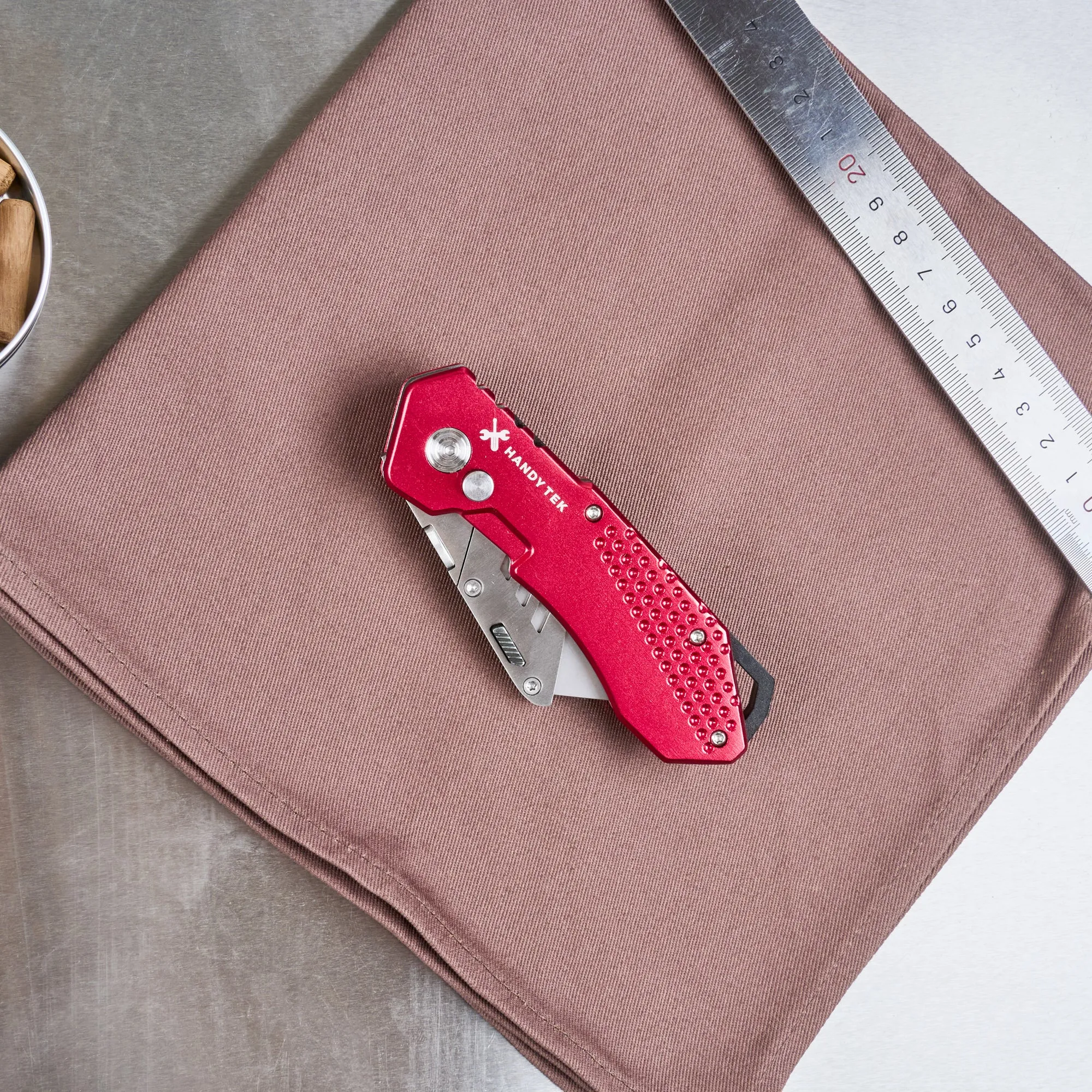 Handy Tek Red Folding Utility Knife - Quick Change, Lock Back, Heavy Duty - 6 3/4" - 1 count box