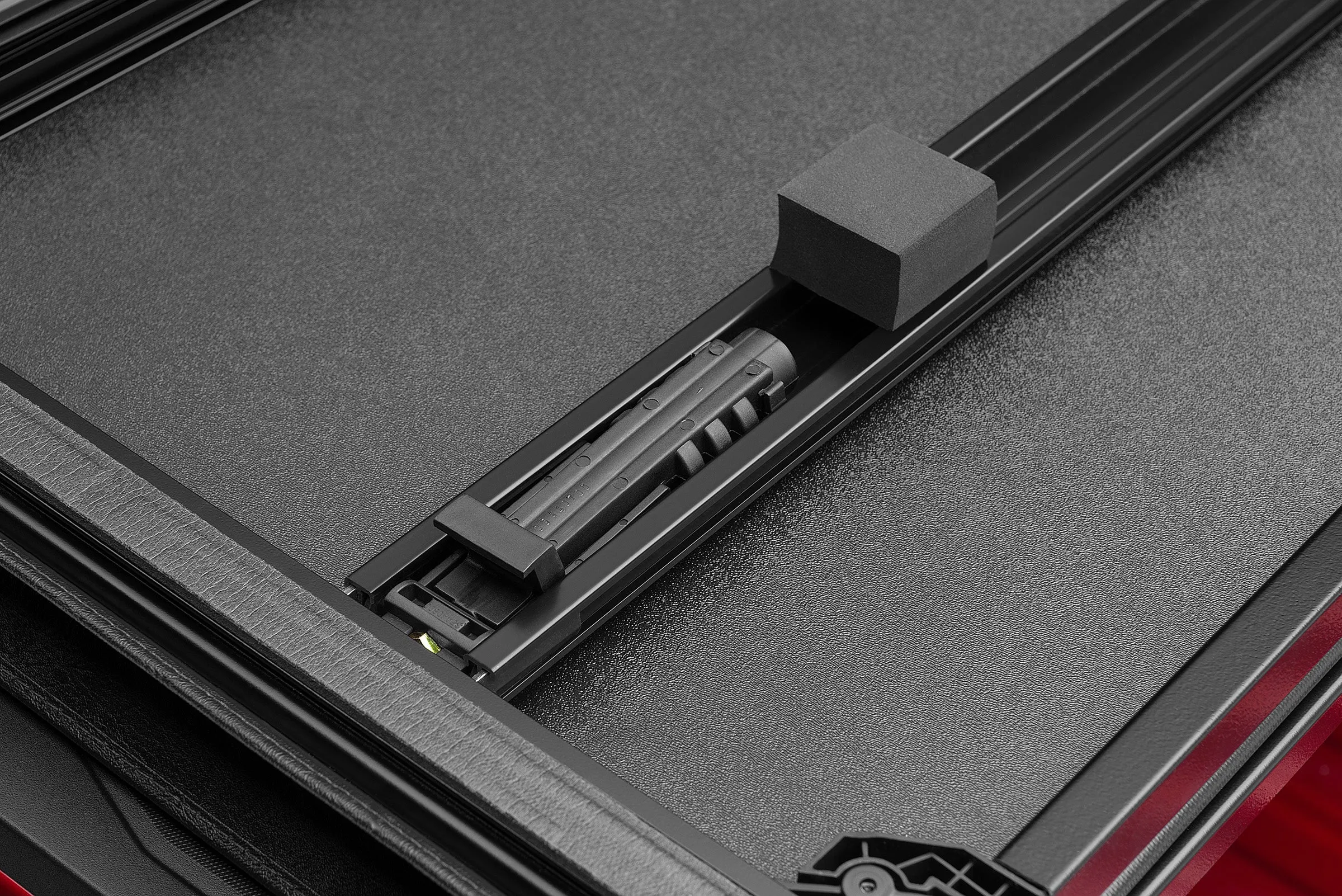 Hard Fold Tonneau Cover 969552