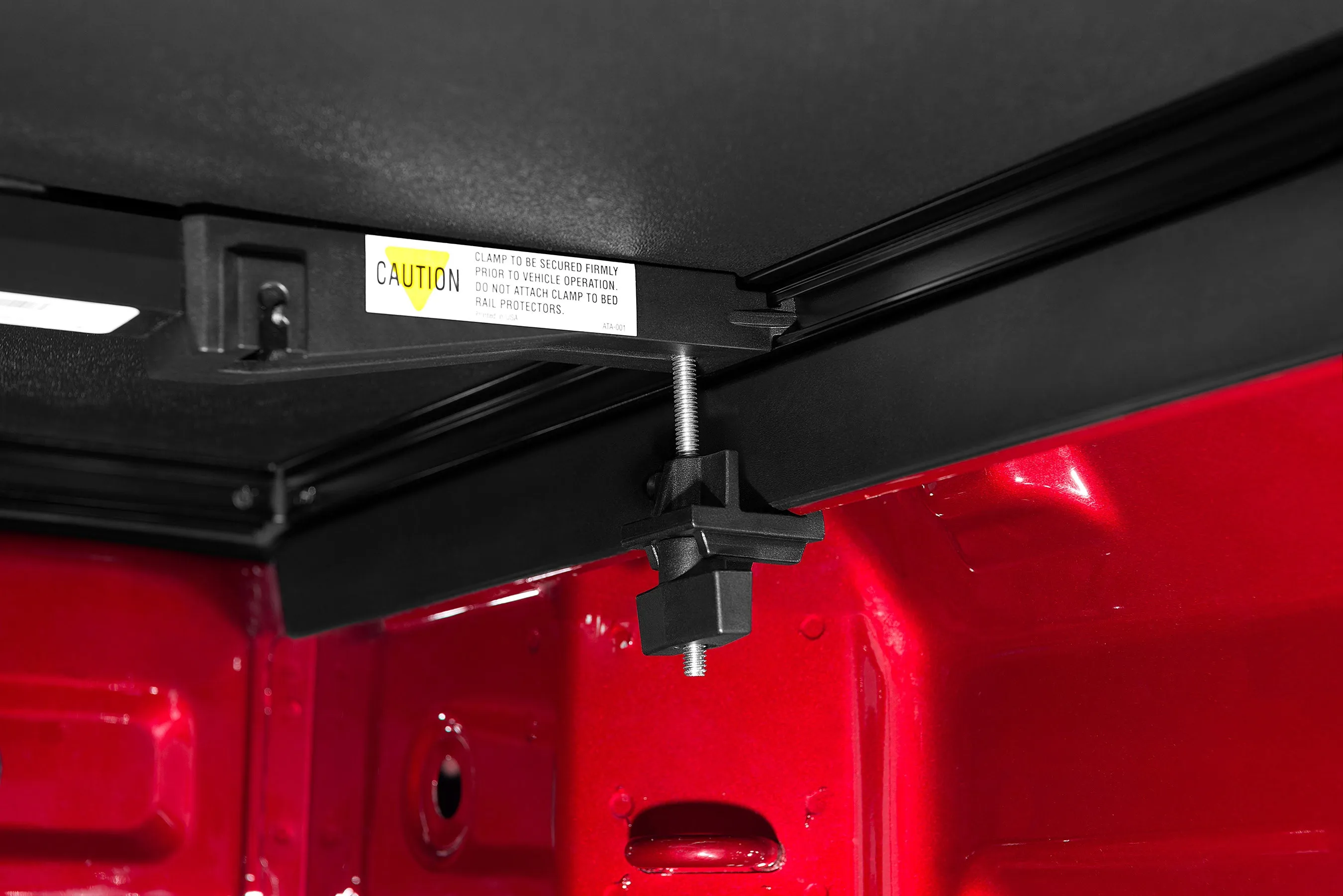 Hard Fold Tonneau Cover 969552