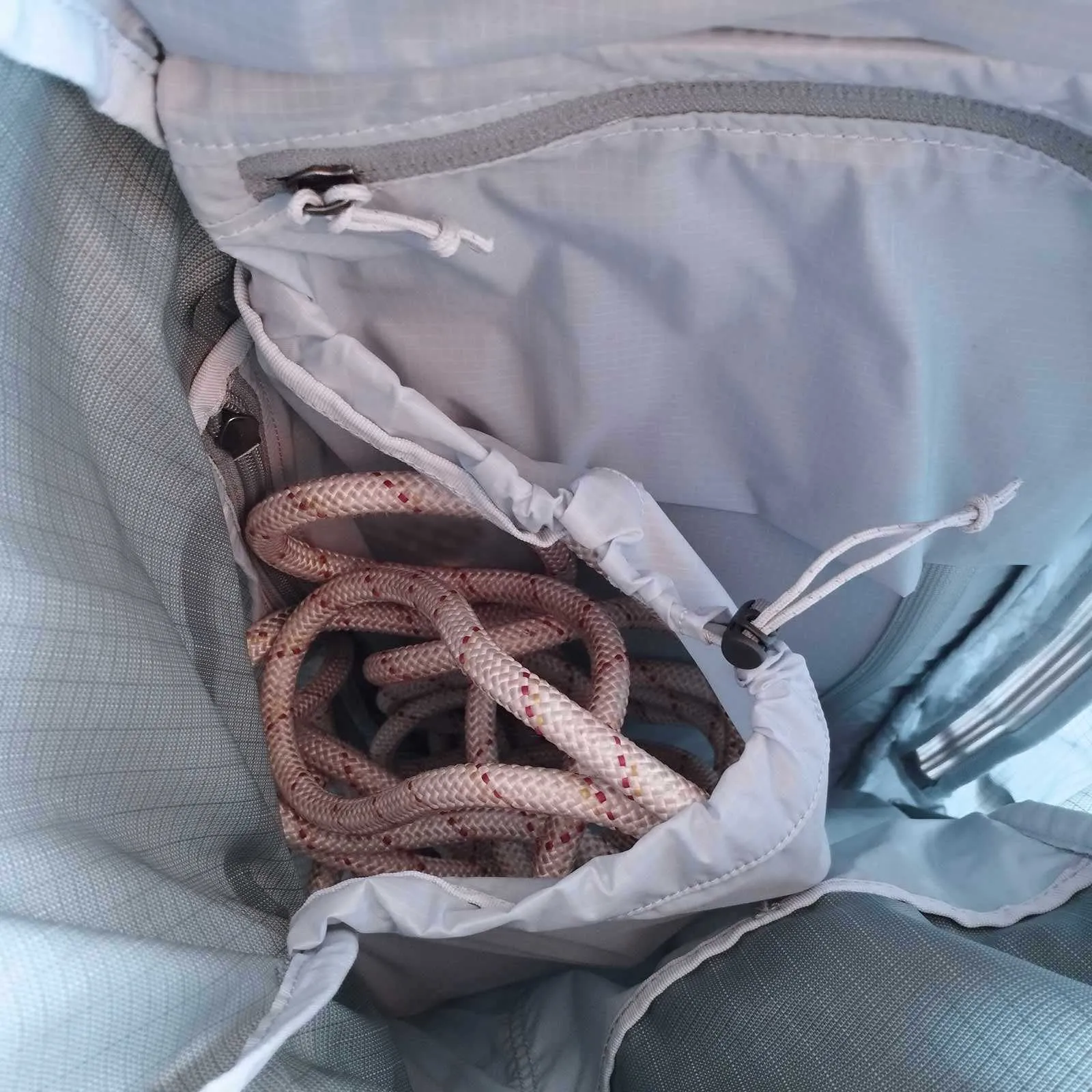 Kume 32 Ski Backpack