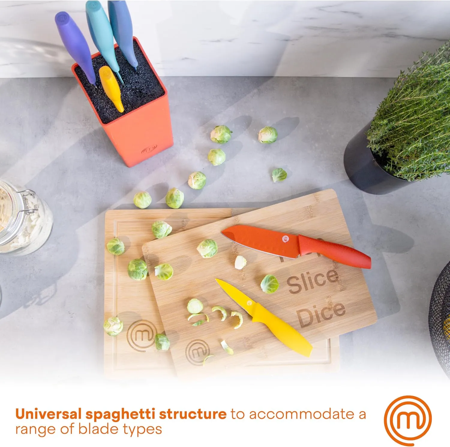 MasterChef Knife Block Set of 6 Kitchen Knives, Extra Sharp Stainless Steel Blades for Professional Cutting with Non Stick Coating & Soft Touch Easy Grip Handles in a Red Universal Block, Vivid Color