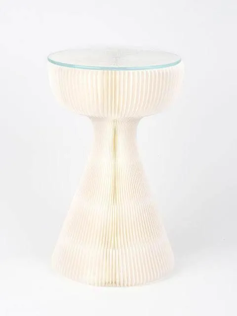 Nordic Kraft Paper Folding Table - Versatile Eco-Friendly Design