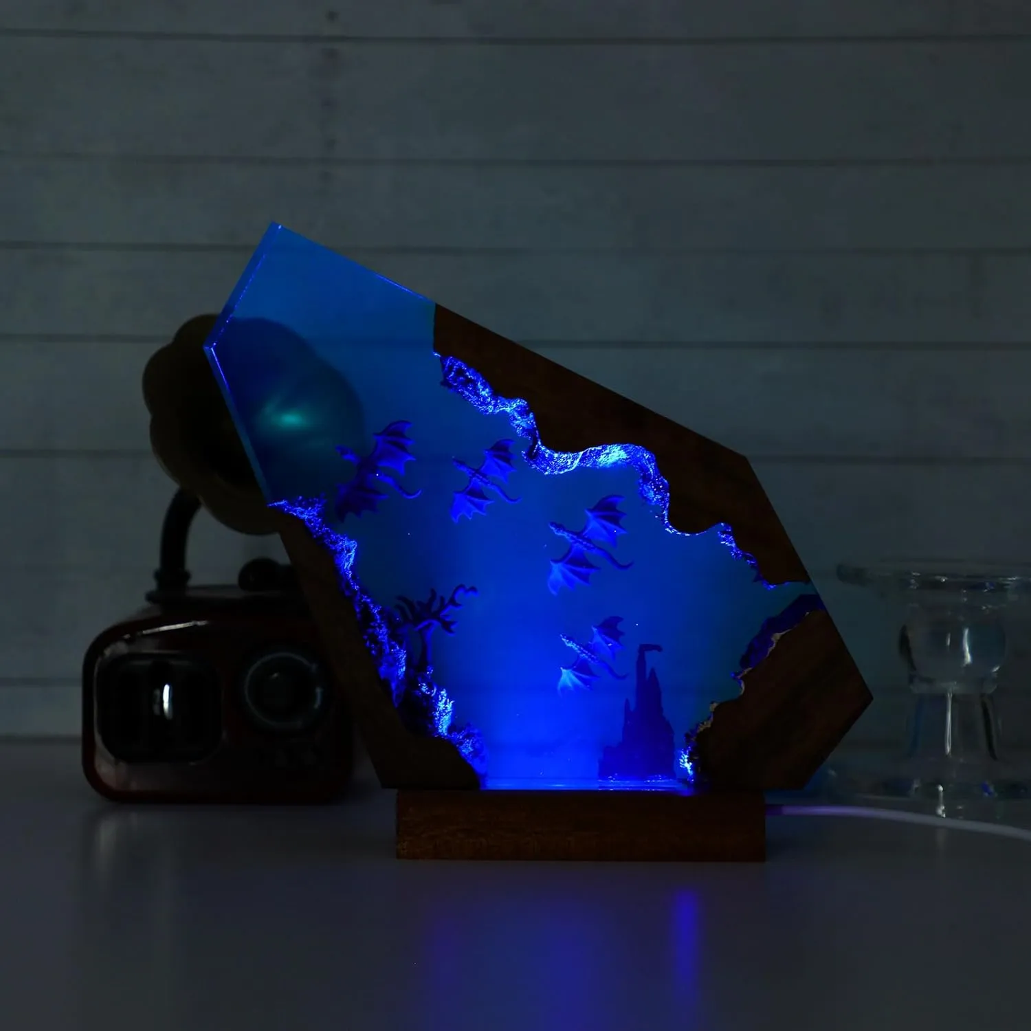 Ocean Creative Epoxy Resin Wood Light Lamp, Handmade Multi Color Aquatic Ocean Lamp Deep Sea Diver Cave Diving Enthusiasts Led Night Light Desktop Decor Christmas Birthday Gift (Dragon, S)