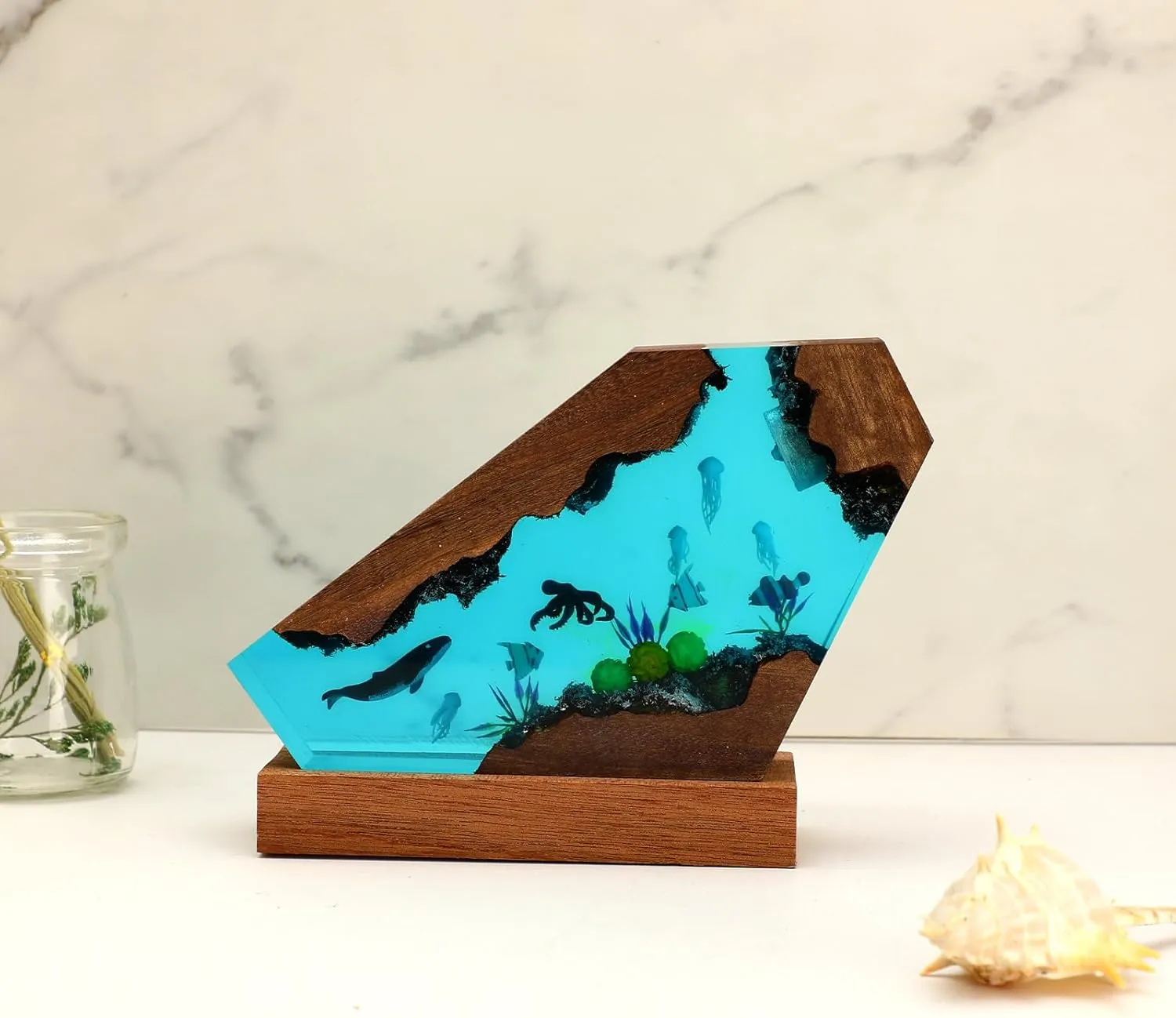 Ocean Creative Epoxy Resin Wood Light Lamp, Handmade Multi Color Aquatic Ocean Lamp Deep Sea Diver Cave Diving Enthusiasts Led Night Light Desktop Decor Christmas Birthday Gift (Jellyfish, S)