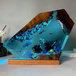 Ocean Creative Epoxy Resin Wood Light Lamp, Handmade Multi Color Aquatic Ocean Lamp Deep Sea Diver Cave Diving Enthusiasts Led Night Light Desktop Decor Christmas Birthday Gift (Ocean World, S)