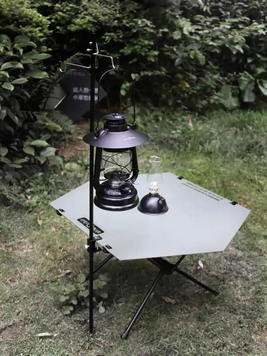 Retro Classical Kerosene Lamp for Outdoor Camping, European Small Horse Lantern Atmosphere Tent Lamp Hand Lamp 20cm H