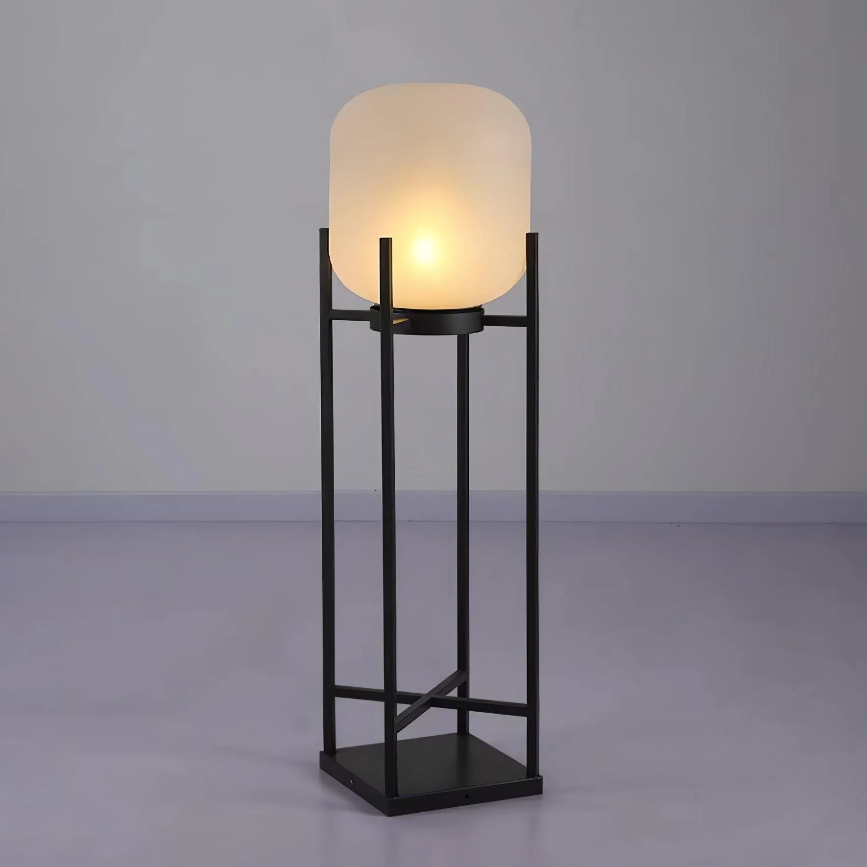 SOLARA – SOLAR POWERED OUTDOOR FLOOR LAMP