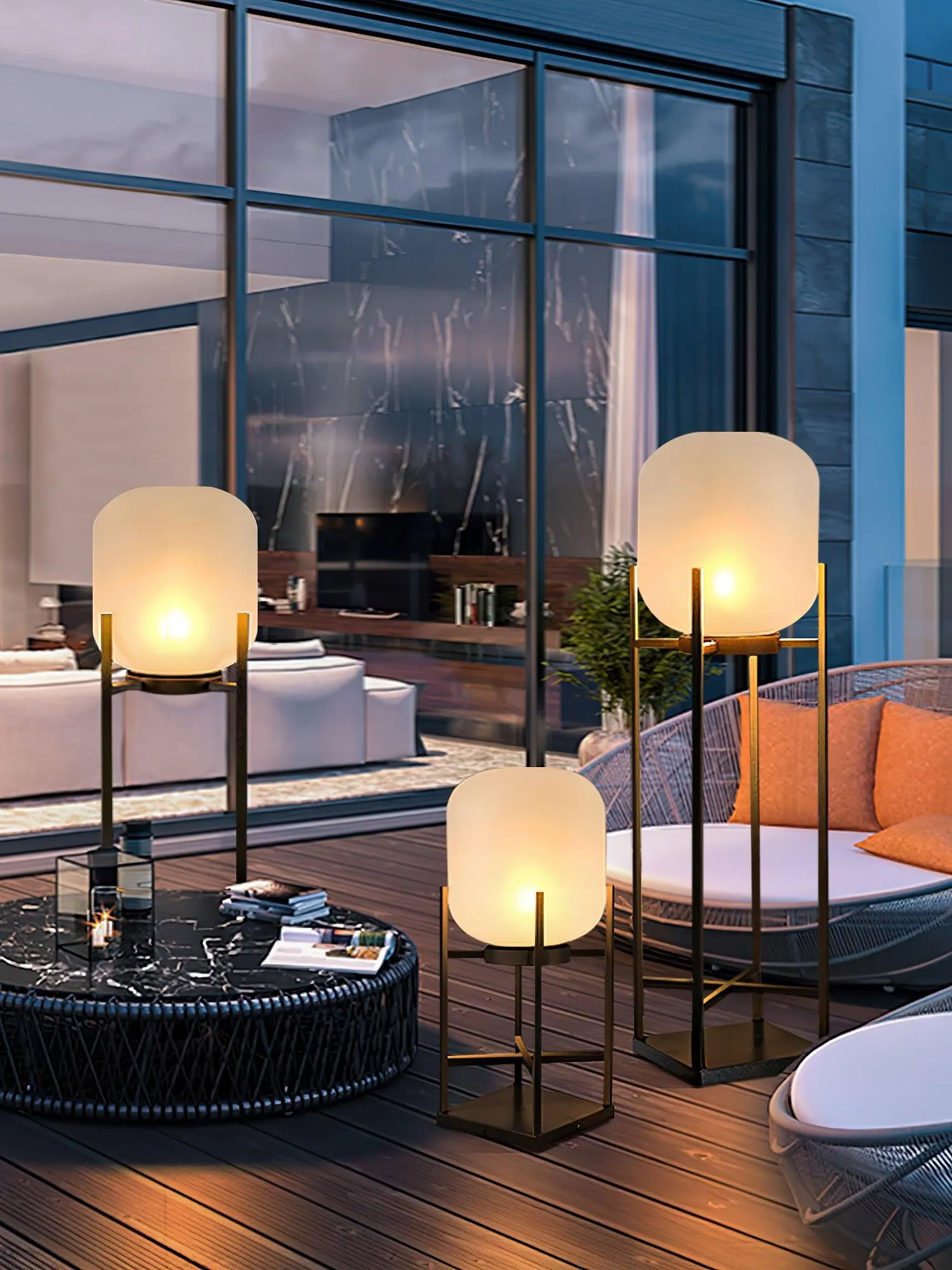 SOLARA – SOLAR POWERED OUTDOOR FLOOR LAMP
