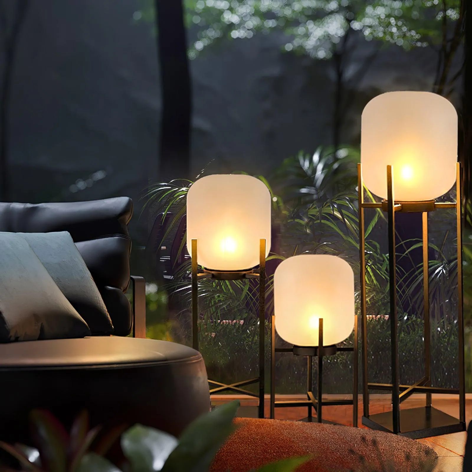 SOLARA – SOLAR POWERED OUTDOOR FLOOR LAMP