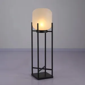 SOLARA – SOLAR POWERED OUTDOOR FLOOR LAMP