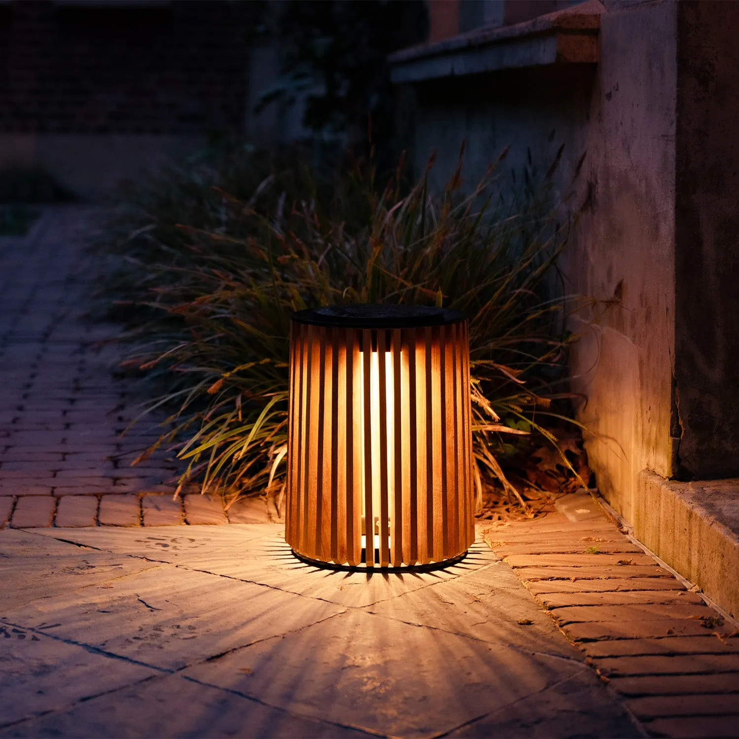Vincent Sheppard Maya Solar Lamp